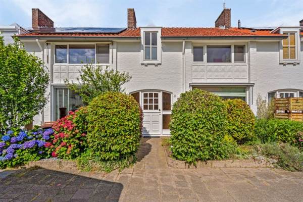 Woning St Bernulphuslaan 3 Eindhoven