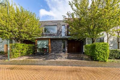 Woning Burgemeester Bracklaan 16 Reeuwijk