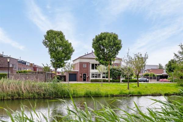 Woning Meerwedesingel 67 Barendrecht