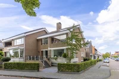 Woning Adriaan Volkersingel 1a Sliedrecht