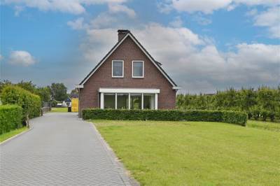 Woning Lekdijk 84 Tull en 't Waal