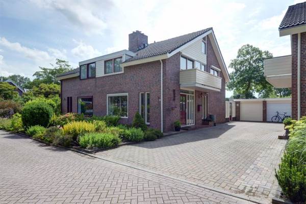 Woning Kasteelstraat 3 Oudkarspel (Gem. Dijk en Waard)