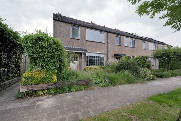 Woning Hofstedenlaan 33 Roden