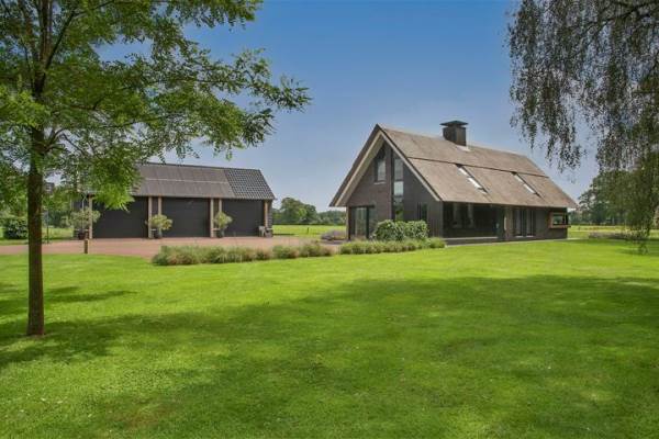 Woning Dennenweg 1a Zuna