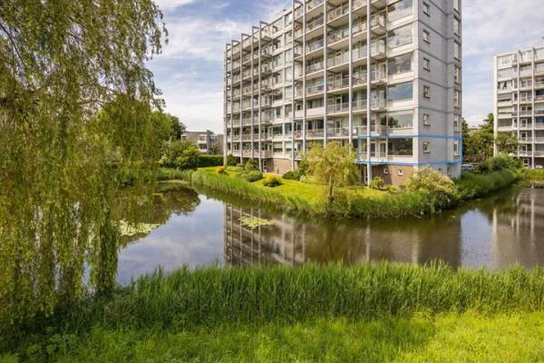 Woning Jacob van Campenlaan 114 Leiden