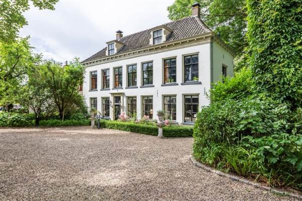 Woning Dorpsstraat 2 Zoelmond