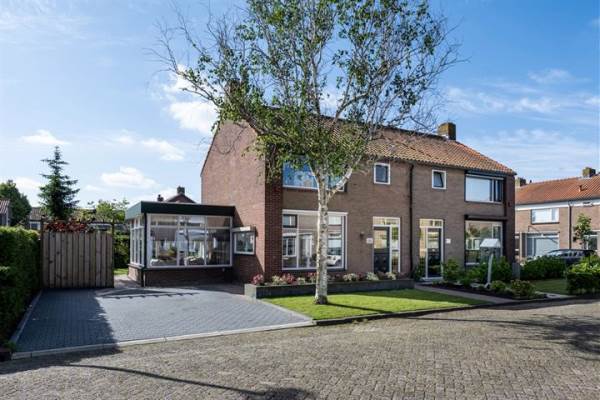 Woning Prins Bernhardstraat 13 Stellendam