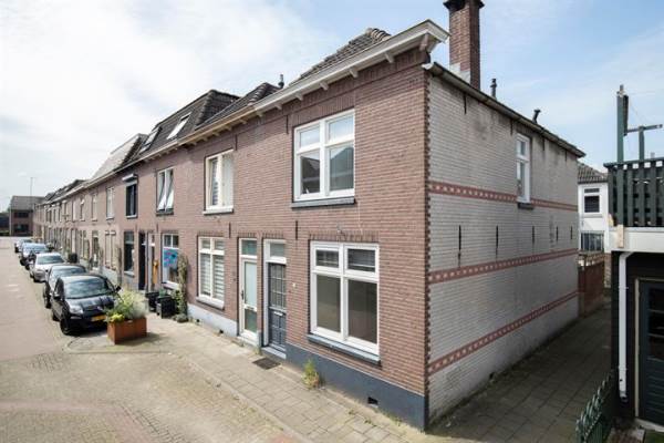 Woning Klaas Benninkstraat 22 Genemuiden