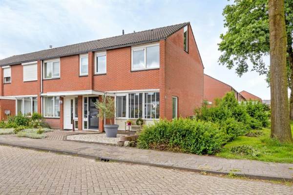 Woning De Paldert 28 Klazienaveen