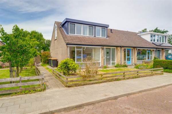 Woning Kerkstraat 11 Barsingerhorn