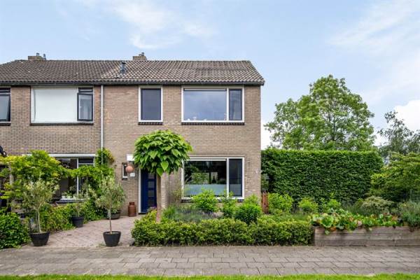 Woning Hofstedenlaan 35 Roden