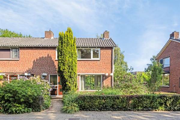 Woning Koningin Julianalaan 15 Zutphen
