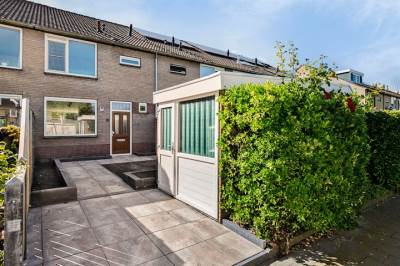 Woning Nieuwesluisplein 35 Heenvliet