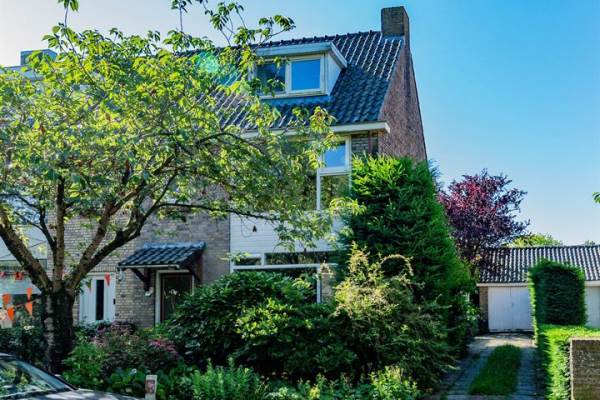 Woning Doude van Troostwijkstraat 33 Abcoude