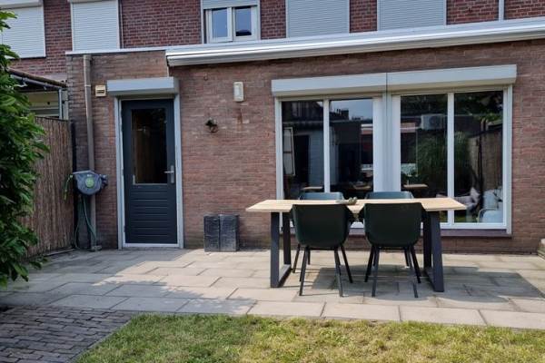 Woning van der Duyn van Maasdamstraat 13 Breda
