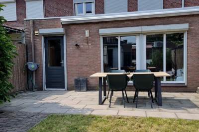 Woning van der Duyn van Maasdamstraat 13 Breda