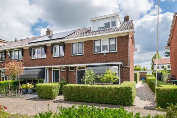 Woning Prins Bernhardstraat 25 Barendrecht