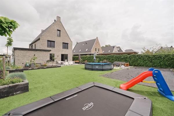 Woning Jacob van den Berglaan 6 Hekelingen