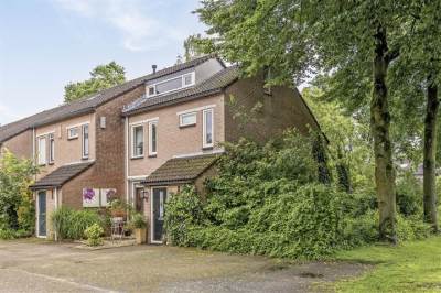 Woning van Heesterbeeckstraat 1 Oirschot