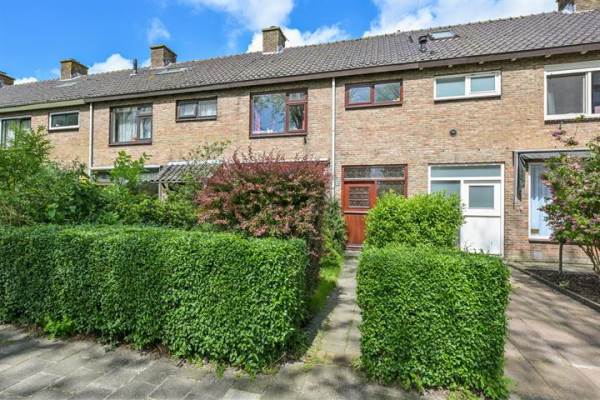 Woning Debora Bakelaan 39 Heemskerk