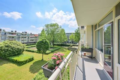 Woning Valkhof 49 Amsterdam