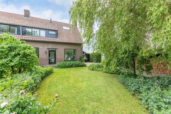 Woning Neushoornweg 16A Kraggenburg