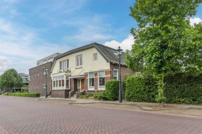 Woning Burg.Backxlaan 34 Nieuwleusen