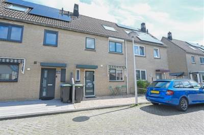 Woning Vuursteenkreek 13 Spijkenisse