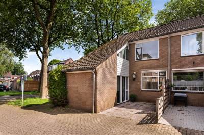 Woning Bertha von Suttnerweg 1 Epe
