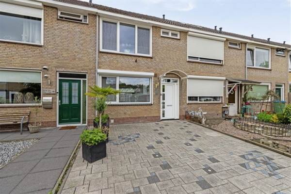 Woning Van Puttenstraat 71 Klundert