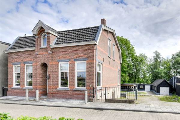 Woning Maasdijk 8 Raamsdonksveer