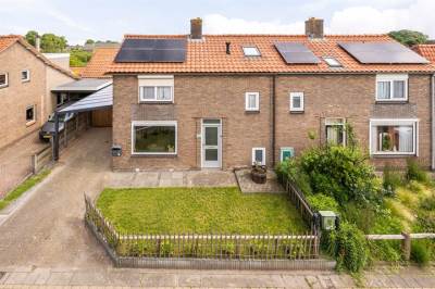 Woning A C de Ruijter van Steveninckstraat 28 Hedel