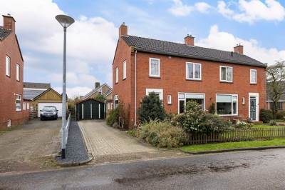 Woning Oosterlaan 8 Holwierde