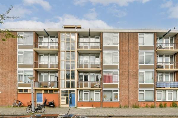 Woning Valkhof 128 Amsterdam