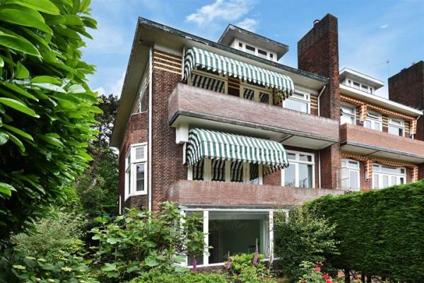 Woning Daal en Bergselaan 98 Den Haag