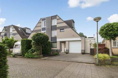 Woning Bakema-erf 56 Dordrecht