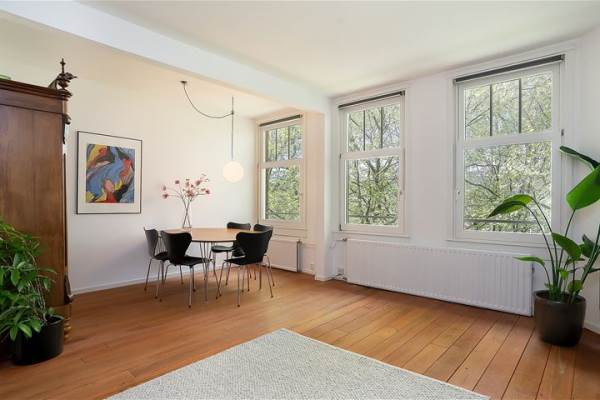 Woning Willem de Zwijgerlaan 1243 Amsterdam