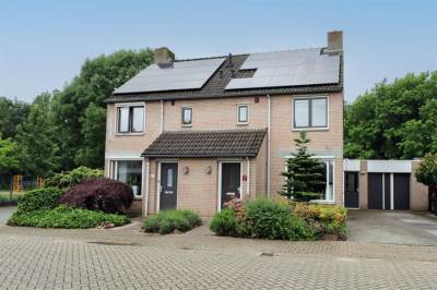 Woning Helmkruid 34 Grave