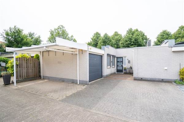 Woning W.J. Bladergroenstraat 54 Tiel