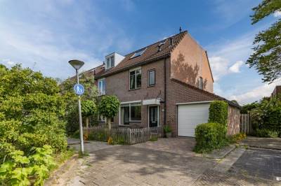 Woning Zwaluwweg 101 Voorschoten