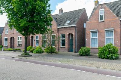 Woning Julianalaan 58 Raamsdonksveer