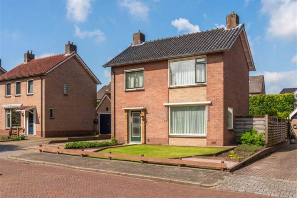 Woning Mr. G. Vixseboxsestraat 5 Holten