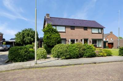 Woning De Omloop 27 Klazienaveen