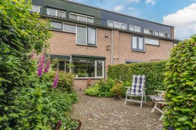 Woning Doornenburg 74 Barneveld