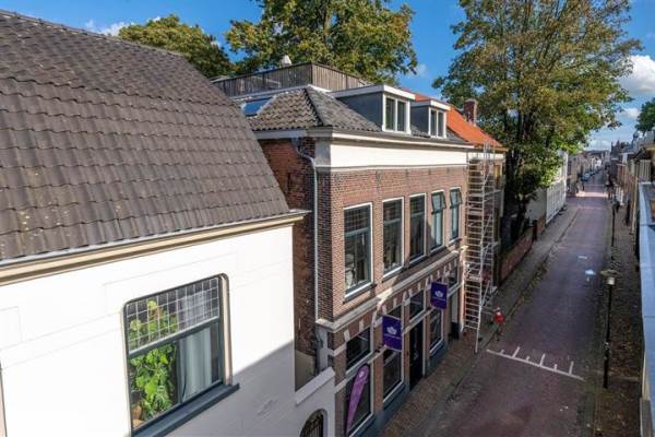 Woning St. Walburgstraat 821 Tiel