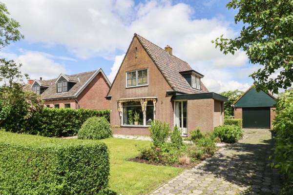 Woning It Hynstewaed 27 Easterlittens
