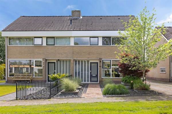 Woning Ylostinslaan 40 IJlst