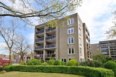 Woning Naardingerland 77 Huizen