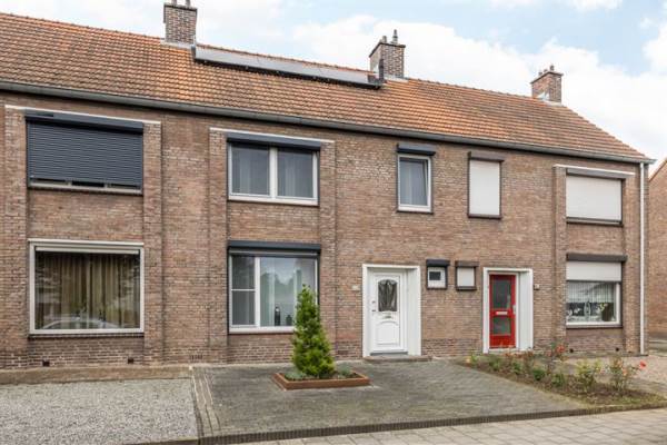 Woning Plutostraat 12 Geleen
