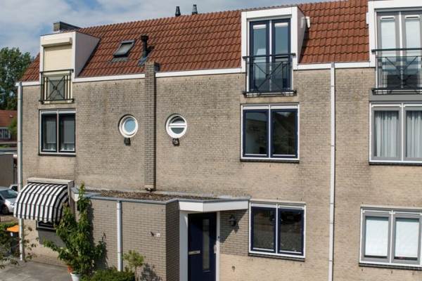 Woning Ooievaarsbek 14 Breukelen